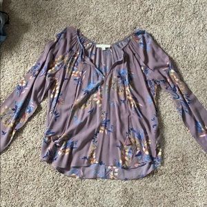Cute flowered blouse!